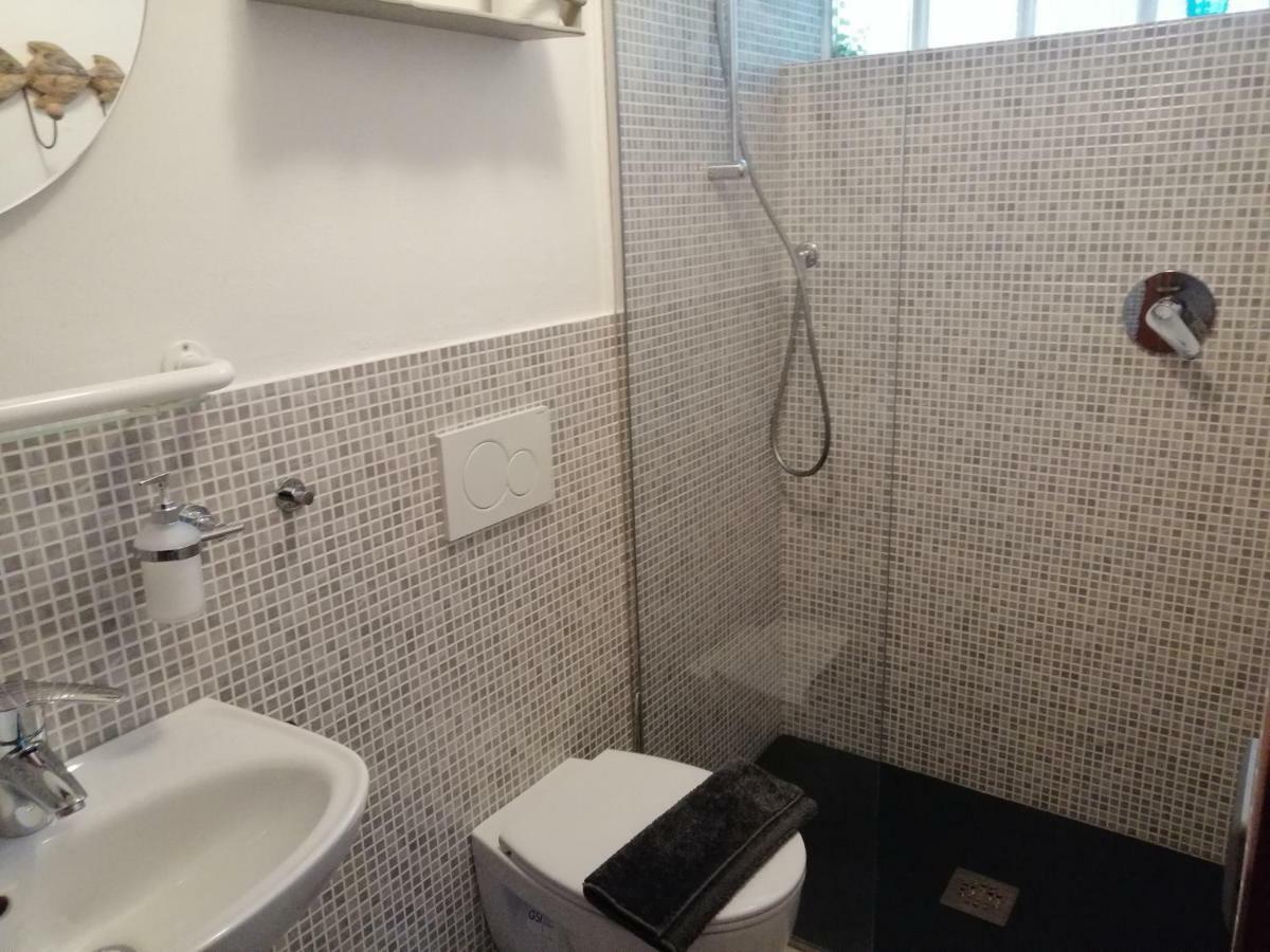 Casetta Del Molo Mandello del Lario Kültér fotó